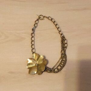 Gold Floral Chain Necklace